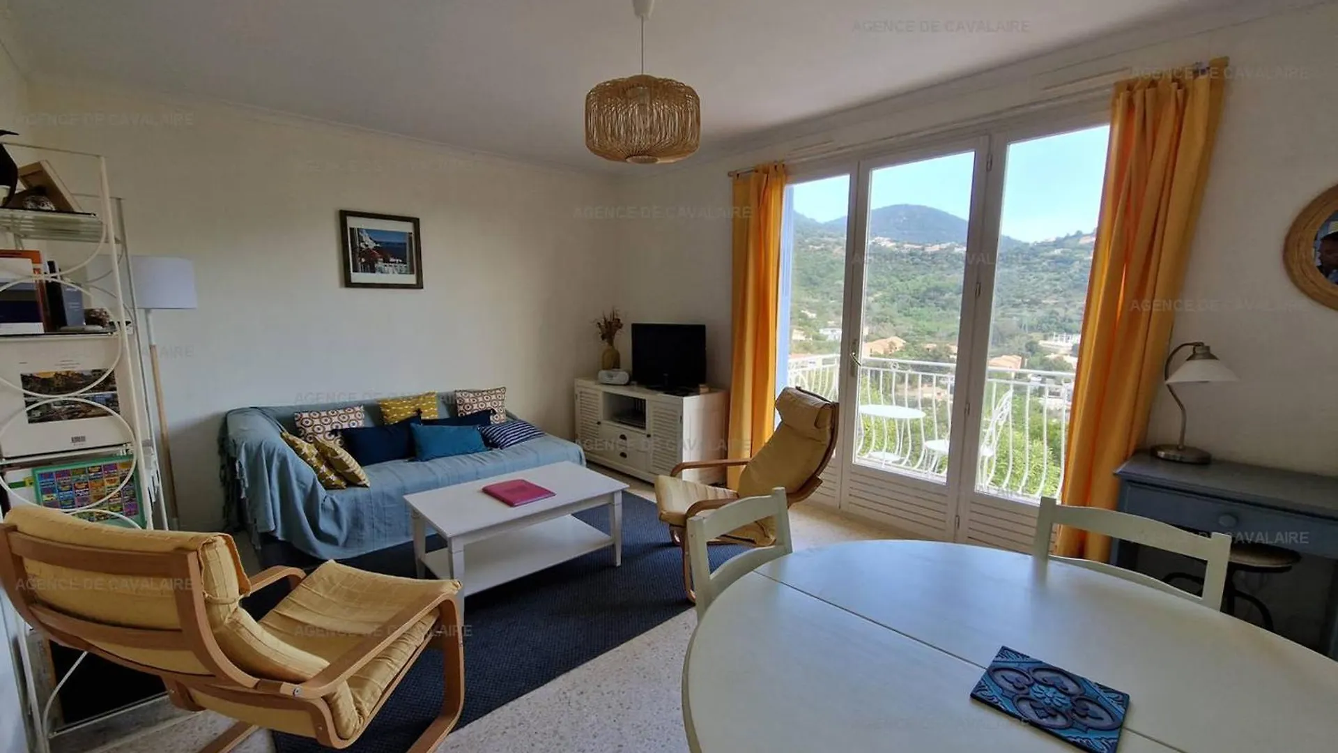 Maison Avec Jardin Et Terrasses A Cavalaire, Calme Et Equipements Modernes - Fr-1-100-323