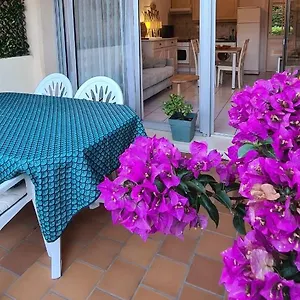 Le Tamaya T2 En Rez De Jardin A 2 Pas D Belle De Toutes Commodites Et Centre Port Cavalaire-sur-Mer